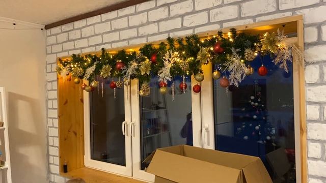 УКРАШАЕМ КОМНАТУ К НОВОМУ ГОДУ 🎄 ДЕЛАЕМ ПОДСТАВКУ ДЛ? смотреть онлайн