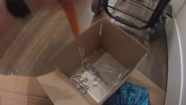 Решил собрать шкаф смотреть онлайн