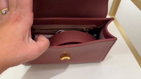 Красивые сумки Coccinelle, что купить в Италии на зимних ск?