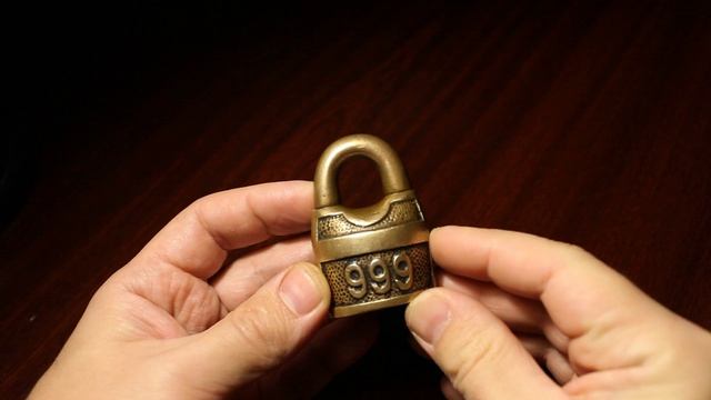 Скандинавский навесной замок Miller 999