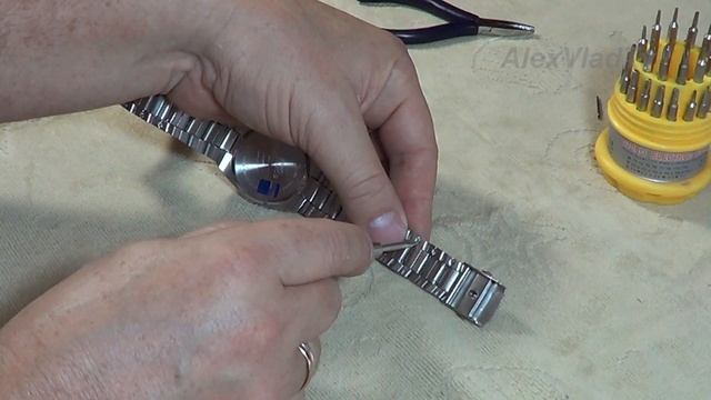 Как укоротить браслет на часах (часы CASIO). How to Resize / Adjust a Watch Band. смотреть онлайн