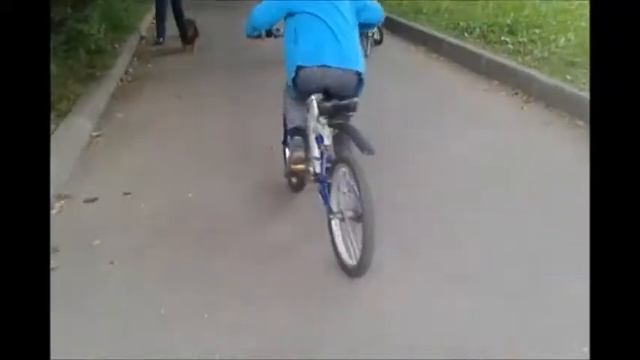 У НАС В КЛУБЕ!! ДЕСПАСИТО?СВОЯ ТАЧКА?ЖУРНАЛ?БАССЕЙН?ТАНЦУЮЩИЙ ТУАЛЕТ? смотреть онлайн