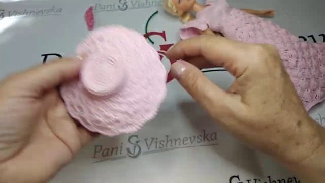 Вязаное платье и шляпка для Barbie Dreamtopia Принцесса. смотреть онлайн