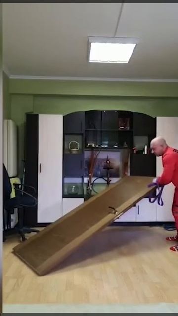 Дверь в глаз попала😉✌️😂😂😂 смотреть онлайн