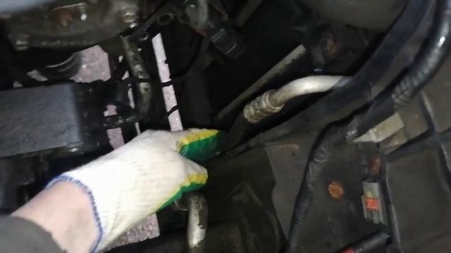 Как снять генератор на Hyundai Ix35, Tucson.