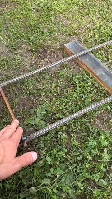 Сварка арматуры на фундамент забора #shorts смотреть онлайн