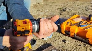 Ударный шуруповёрт ingco биение патрона при сверление.