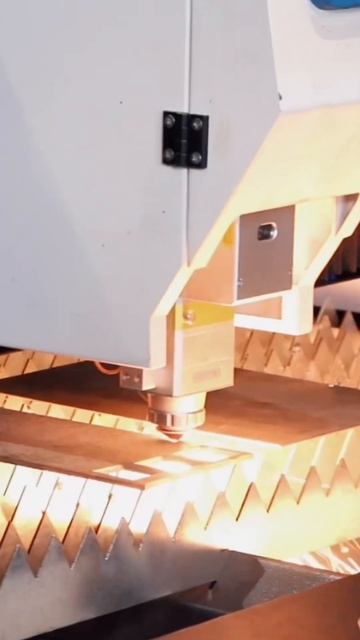 Лазерные станки Senfeng: ключ поверни и полетели! смотреть онлайн