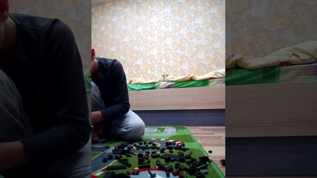 Наченаю собирать лего(3)