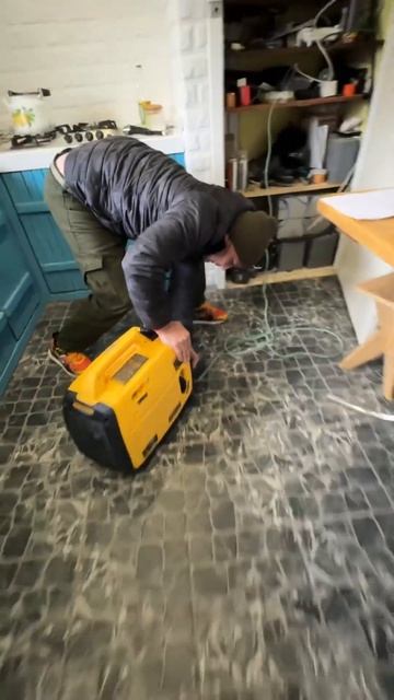 Почему бензиновый генератор дензел не стоит заводить смотреть онлайн