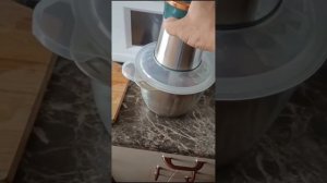 Как работает измельчитель 3 л с нержавеющей чашей