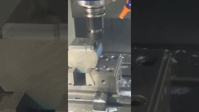 Делаю блок для токарного станка смотреть онлайн