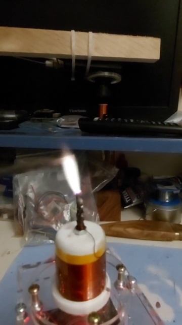 Моя Тесла на Новый год. смотреть онлайн