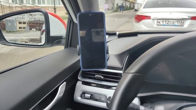 Geely Emgrand 2023 крепление для телефона. Силиконовая присос?
