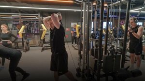 Тяга из-за головы в кроссовере на трицепс, техника вып?