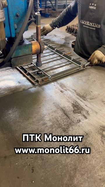 Сварка плоского арматурного каркаса в кондукторе. Арм смотреть онлайн