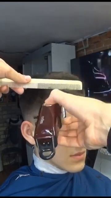 Инструкция по стрижке челки в мужской стрижке CROP/КРОП смотреть онлайн