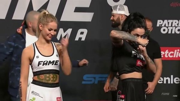 КРАСОТКА MMA! (Kamila Smogulecka) Zusje КРАСОТКА MMA ! (Kamila Smogulecka) Zusje
