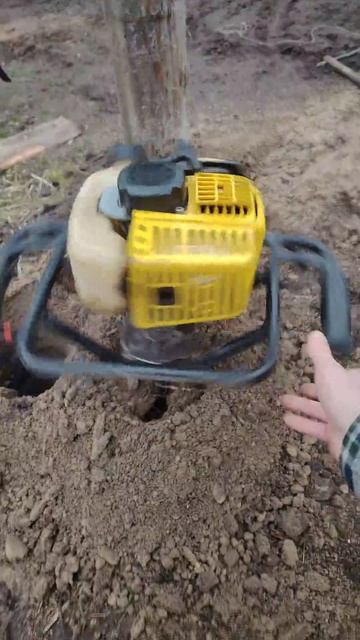 Мотобур CHAMPION вырвало из рук. смотреть онлайн