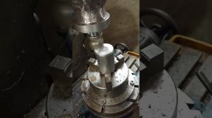 самодельная вертикальная фрезерная головка.ВФГ,из за?