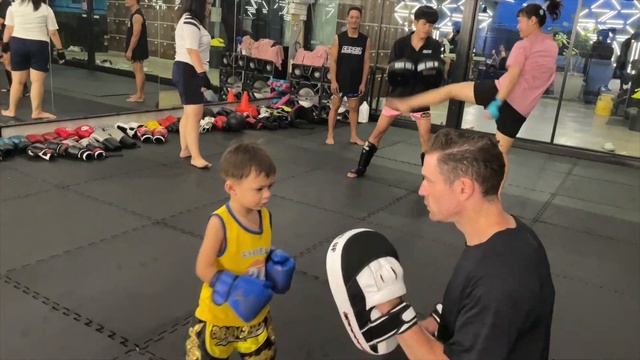 Спортивный Таиланд / Тайский бокс Муай Тай, фитнес, тре