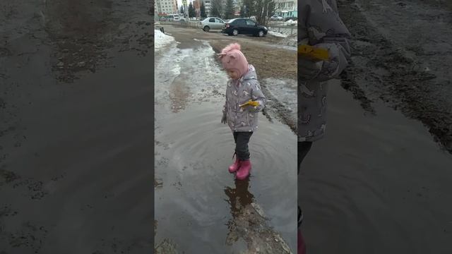 Весна пришла , весне дорогу😊если, конечно, есть резин? смотреть онлайн
