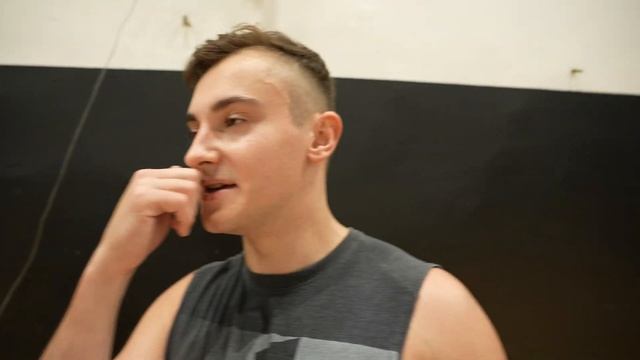 Баскетболисты угадывают для чего нужен странный пред? смотреть онлайн