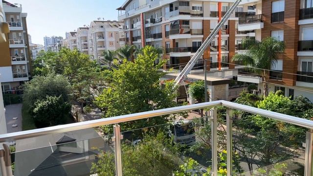 КАК ПОДНИМАЮТ И ОПУСКАЮТ МЕБЕЛЬ В КВАРТИРУ. ТУРЦИЯ (2024. смотреть онлайн