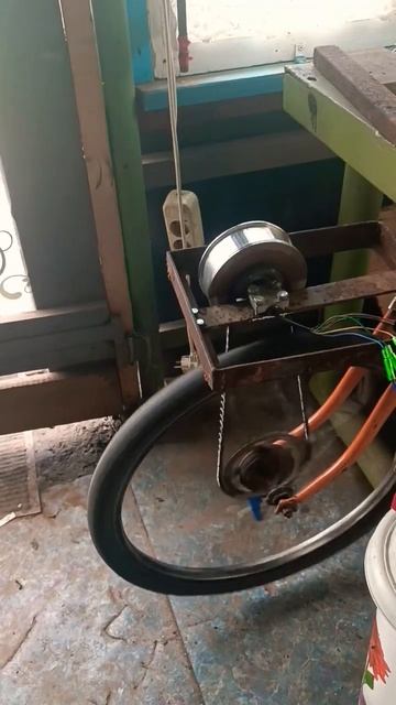 Первый запуск самодельного электровелосипеда смотреть онлайн