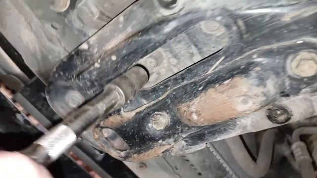 Toyota Corolla Spacio AE111 Замена передней опоры ДВС / Replacing The Engine