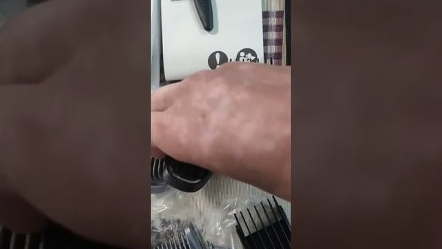 Тример універсальний @PHILIPS Series 3000 MG3740/15 смотреть онлайн