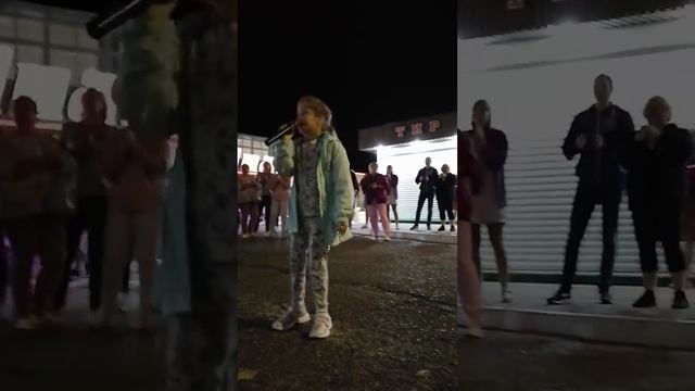 народное караоке в Адлере смотреть онлайн