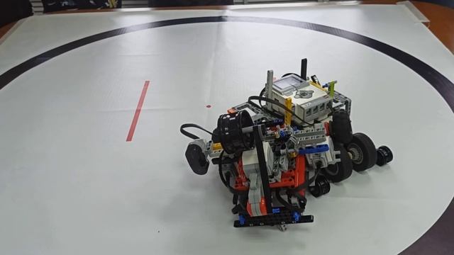 Робо сумо | Lego EV3 Sumo | Битвы роботов #mindstorms #ev3 #lego смотреть онлайн