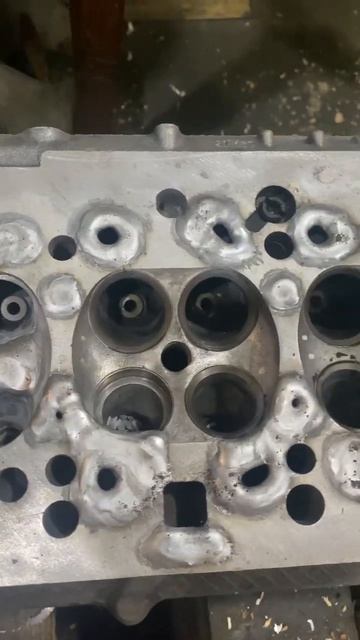 Ремонт ГБЦ BMW M50, 52 #BMW ремонт #сварка трещин #аргон смотреть онлайн