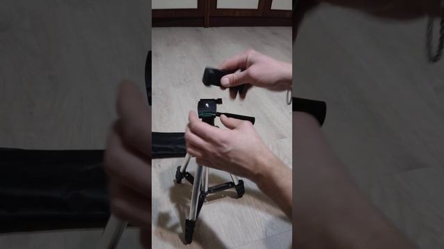 Розпаковка і огляд трипода-штатива( тринога, стойка дл смотреть онлайн