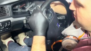 Как снять подушку безопастности Volvo s80? (v70, xc70) P2.