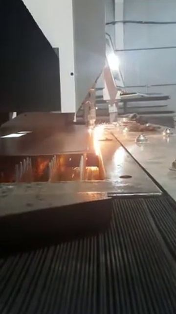 Оптоволоконный лазерный станок резка (Вудтек 1500 W) куп? смотреть онлайн