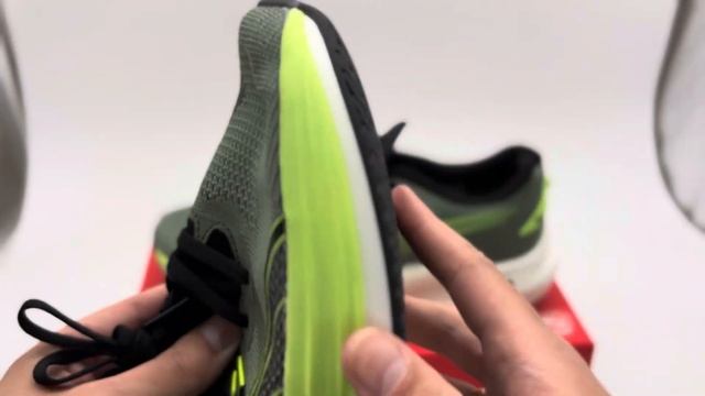 Лучшие кроссовки для бега PUMA Deviate NITRO 3 смотреть онлайн