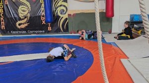 Спарринг по борьбе среди детей 5 - 8 лет. / Грэпплинг