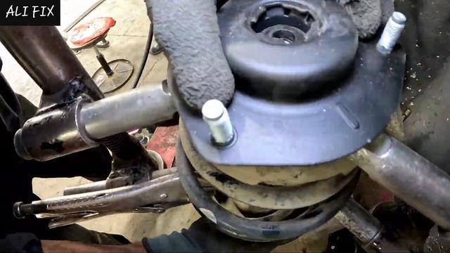 замена переднего амортизатора - опора стойки ... toyota camry смотреть онлайн