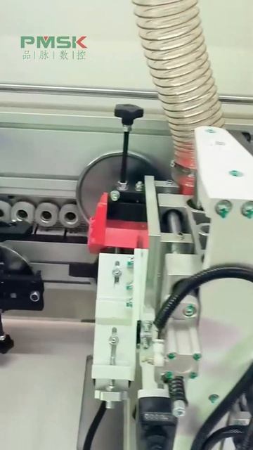 Прифуговка, верхняя клеевая ванна под ПУР клей, фрезер смотреть онлайн