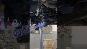 Замена задних пружин SsangYong New Actyon#automobile#ремонтавто #авт