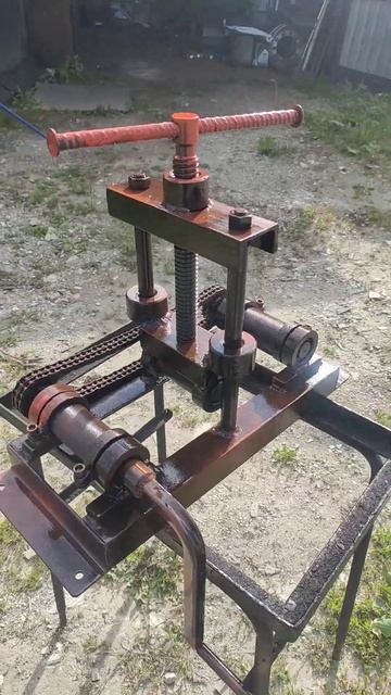 Профилегиб ручной. Цепной привод валы 50 диаметра. смотреть онлайн