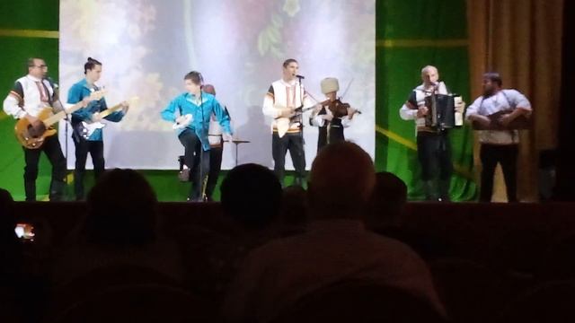 Набор музыкальных инструментов одновременно,редкост? смотреть онлайн