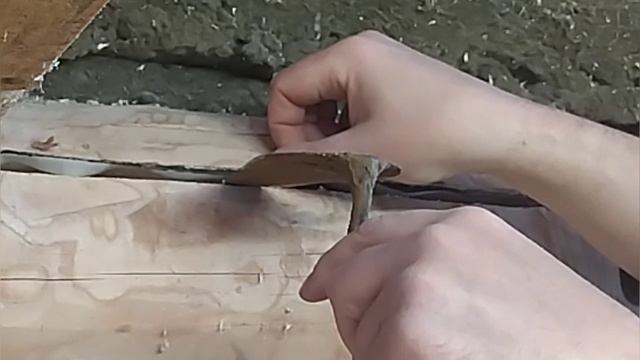 сруб бани, пароизоляция потолка, 2 шаг, бутилкаучуковая лента.mp4