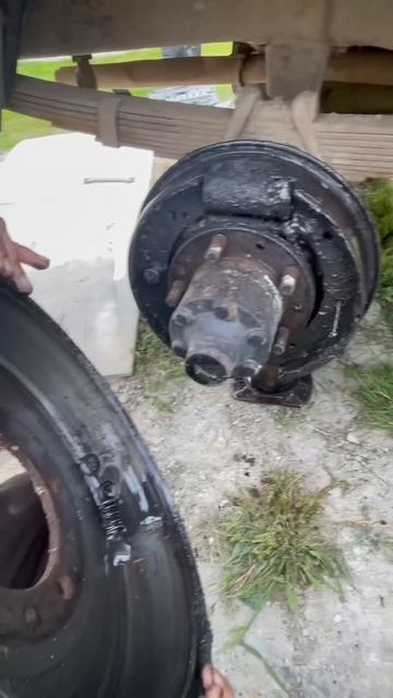 Замена колодок на УАЗ #заменаколодок #уаз469 смотреть онлайн