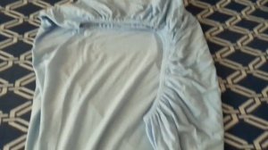 Как красиво сложить простынь на резинке, свернуть про?