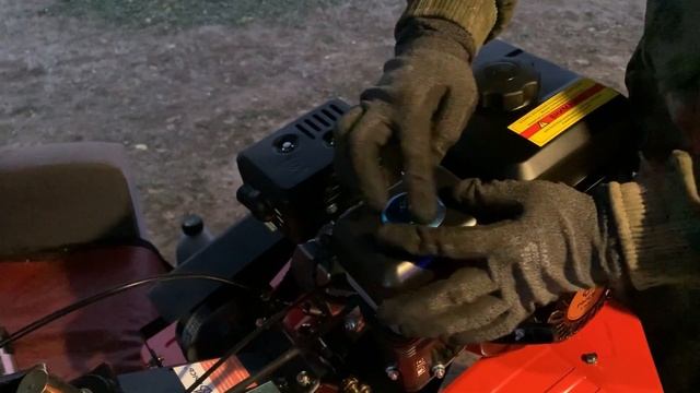 Мотоблок РЫСЬ МБР 7-10 ПРО с отвалом смотреть онлайн