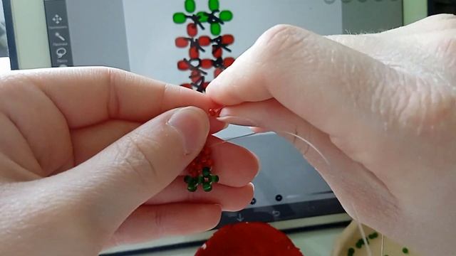 Новогодний носок из бисера смотреть онлайн