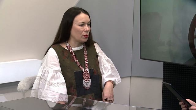 "Деловой разговор": о старорусской одежде и истории та?